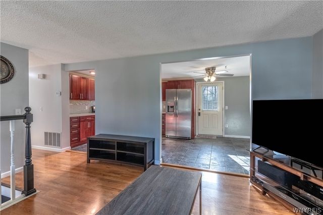 855 Fairmont Avenue, North Tonawanda, NY 14120