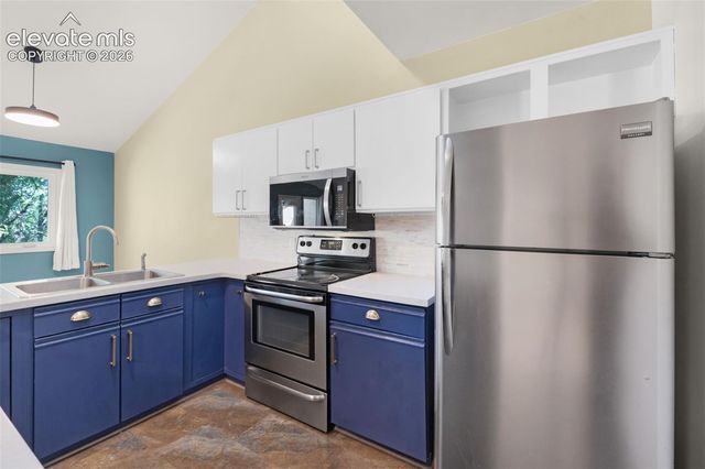 592 Observatory Drive, Colorado Springs, CO 80904