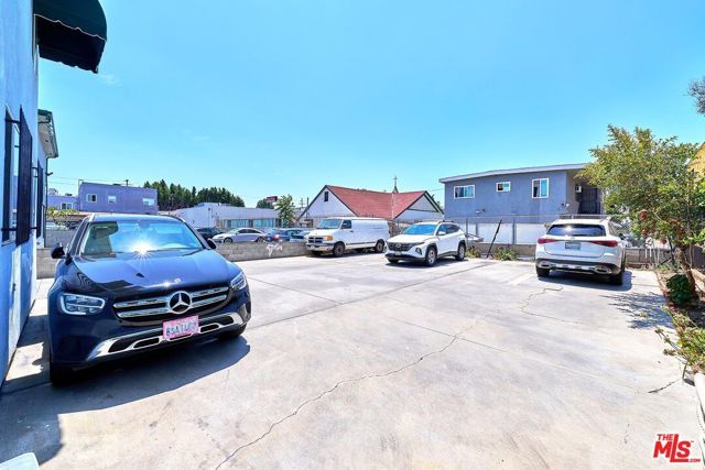 1229 S Harvard Boulevard, Los Angeles, CA 90006