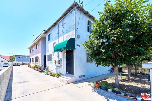 1229 S Harvard Boulevard, Los Angeles, CA 90006