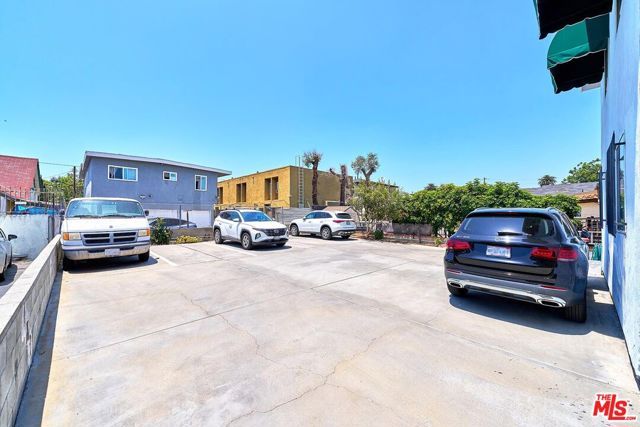 1229 S Harvard Boulevard, Los Angeles, CA 90006