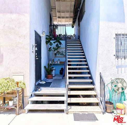 1229 S Harvard Boulevard, Los Angeles, CA 90006