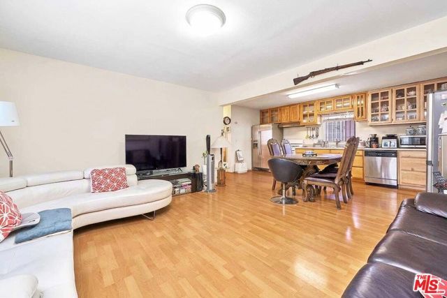 1229 S Harvard Boulevard, Los Angeles, CA 90006