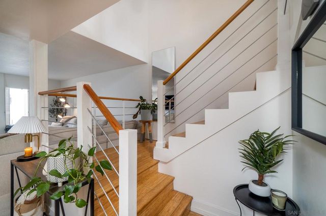 3290 Loma Riviera Dr, San Diego, CA 92110