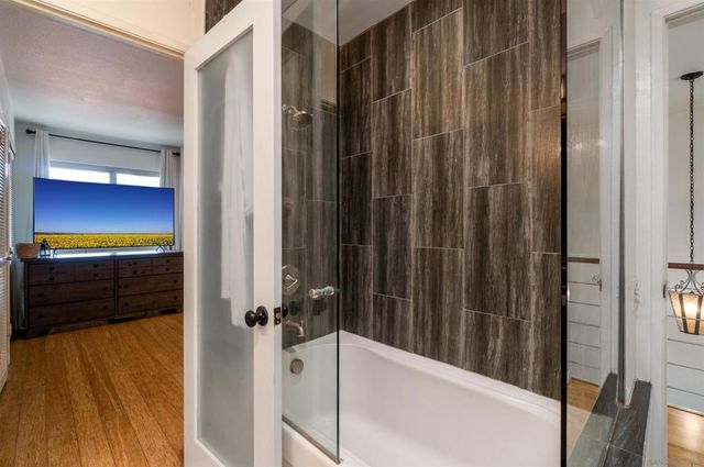 3290 Loma Riviera Dr, San Diego, CA 92110