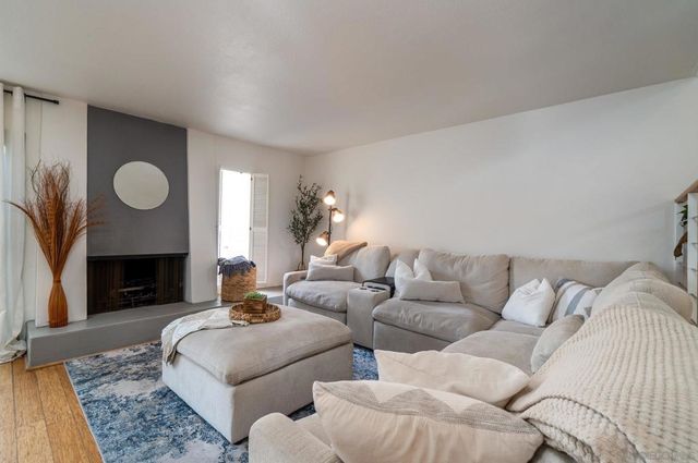 3290 Loma Riviera Dr, San Diego, CA 92110