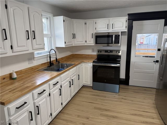 132 S Haines Avenue, Alliance, OH 44601