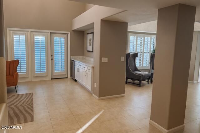 8100 E CAMELBACK Road 163, Scottsdale, AZ 85251