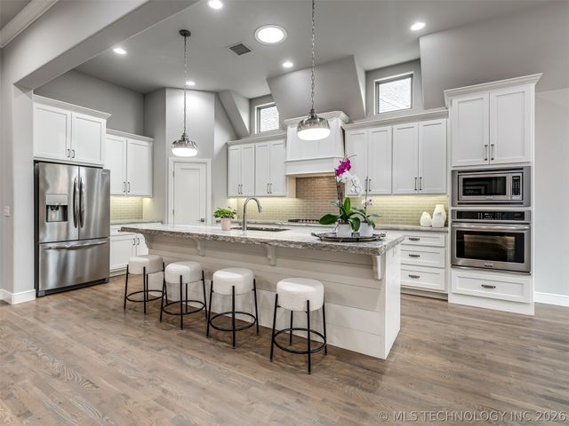 11472 S Ash Street, Jenks, OK 74037