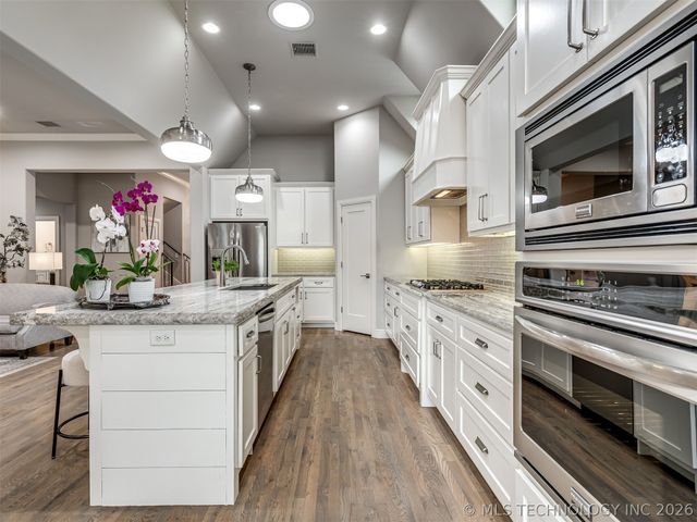 11472 S Ash Street, Jenks, OK 74037