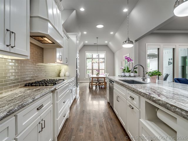11472 S Ash Street, Jenks, OK 74037