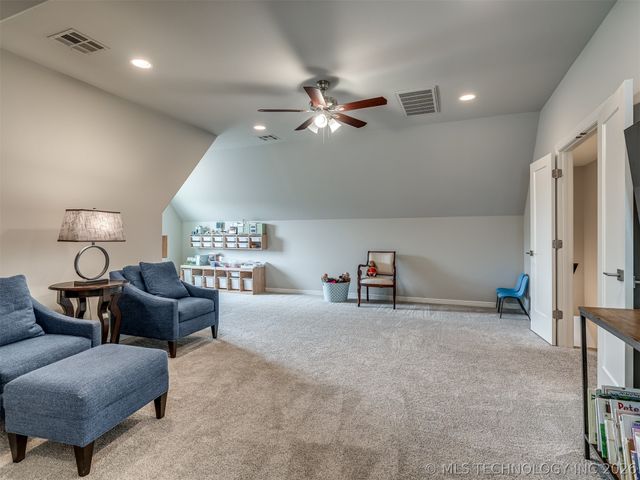 11472 S Ash Street, Jenks, OK 74037