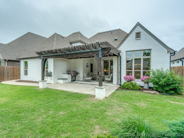 11472 S Ash Street, Jenks, OK 74037