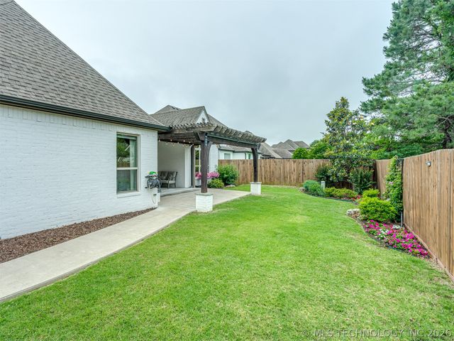 11472 S Ash Street, Jenks, OK 74037