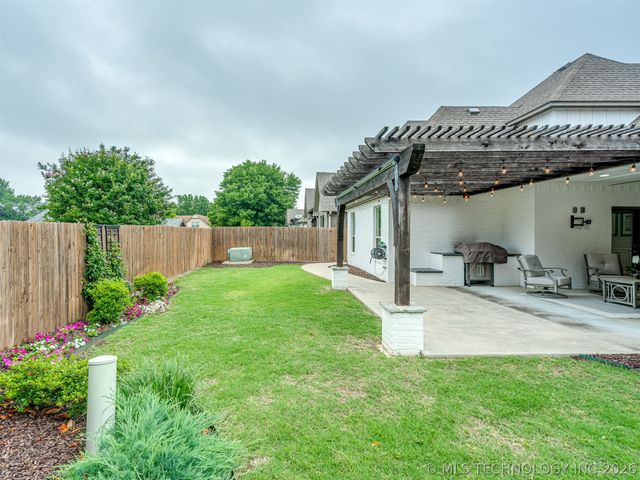 11472 S Ash Street, Jenks, OK 74037
