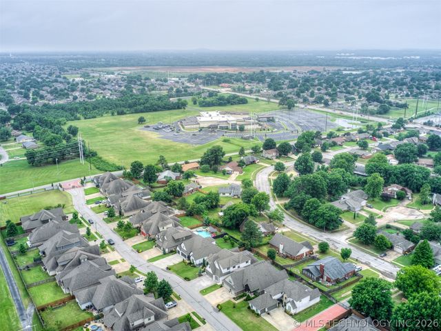 11472 S Ash Street, Jenks, OK 74037