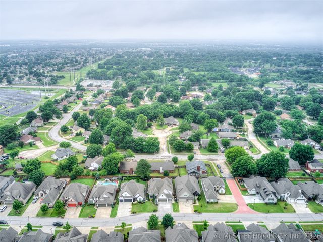 11472 S Ash Street, Jenks, OK 74037