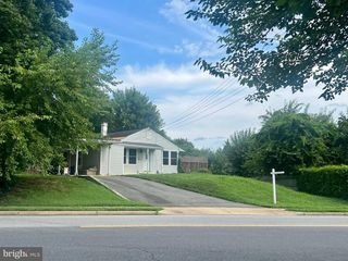 3025 GRAHAM RD, Falls Church, VA 22042