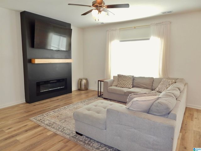 205 ARLINGTON LOOP, Chelsea, AL 35043
