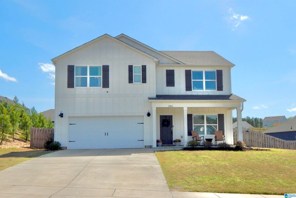 205 ARLINGTON LOOP, Chelsea, AL 35043