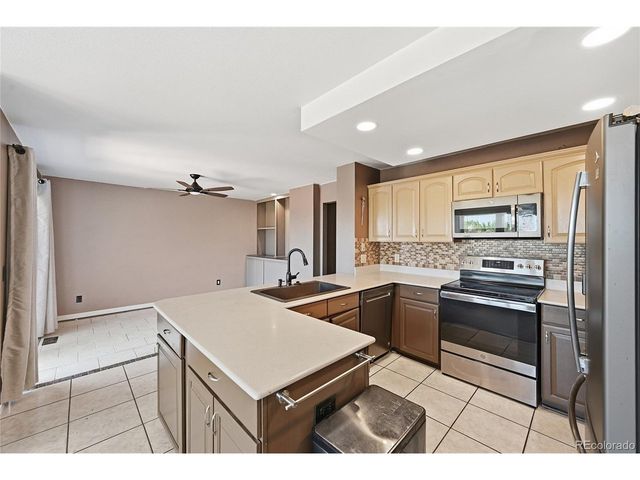 1241 Northcrest Dr, Highlands Ranch, CO 80126