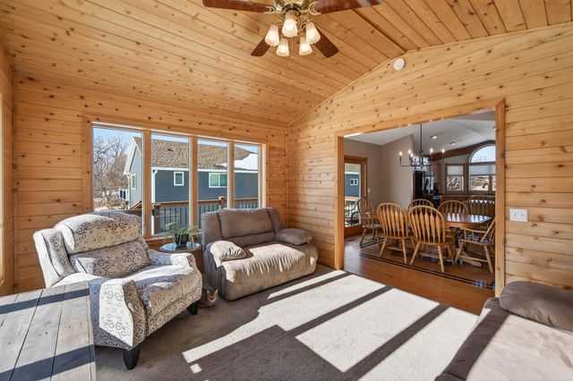 1354 16th Avenue SE, Forest Lake, MN 55025