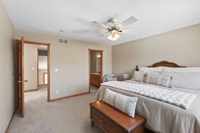 1354 16th Avenue SE, Forest Lake, MN 55025