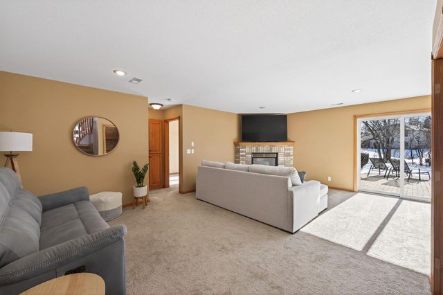 1354 16th Avenue SE, Forest Lake, MN 55025