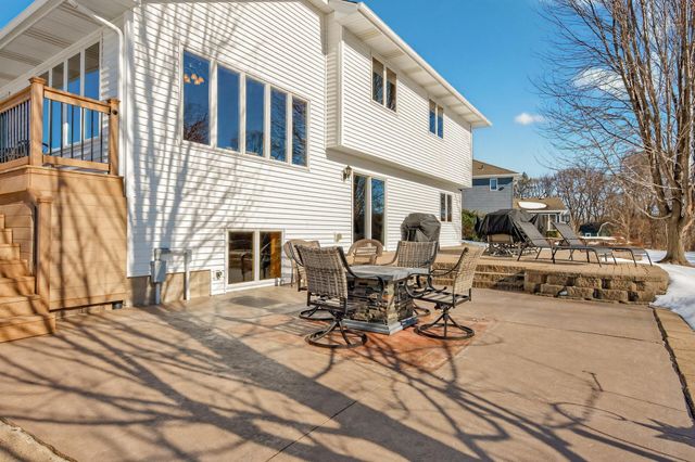 1354 16th Avenue SE, Forest Lake, MN 55025