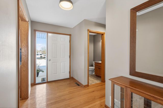 1354 16th Avenue SE, Forest Lake, MN 55025