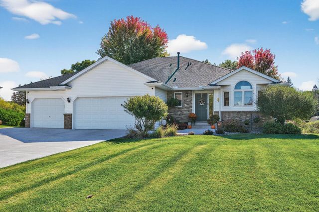 1354 16th Avenue SE, Forest Lake, MN 55025