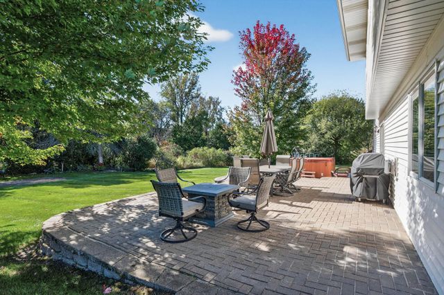 1354 16th Avenue SE, Forest Lake, MN 55025