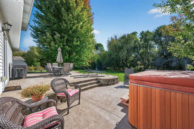 1354 16th Avenue SE, Forest Lake, MN 55025