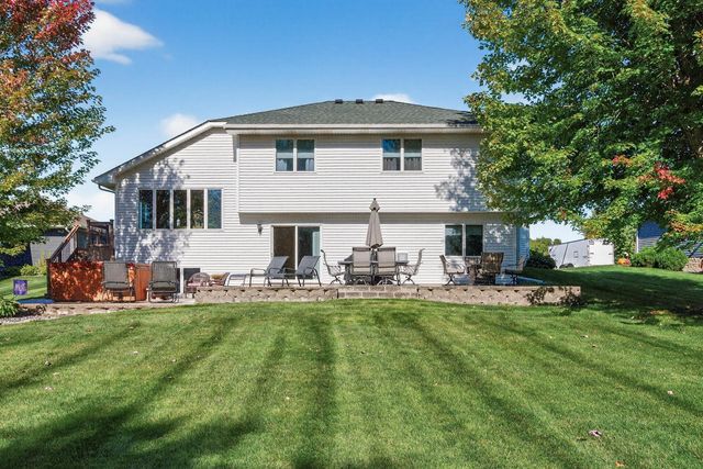 1354 16th Avenue SE, Forest Lake, MN 55025