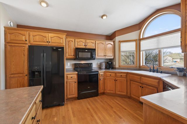 1354 16th Avenue SE, Forest Lake, MN 55025