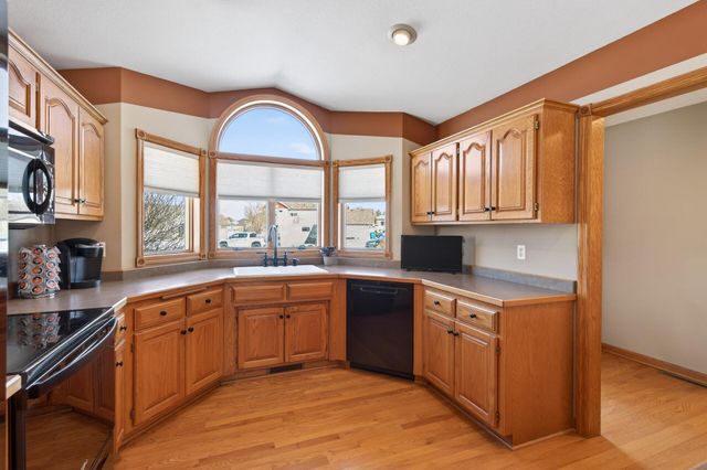 1354 16th Avenue SE, Forest Lake, MN 55025