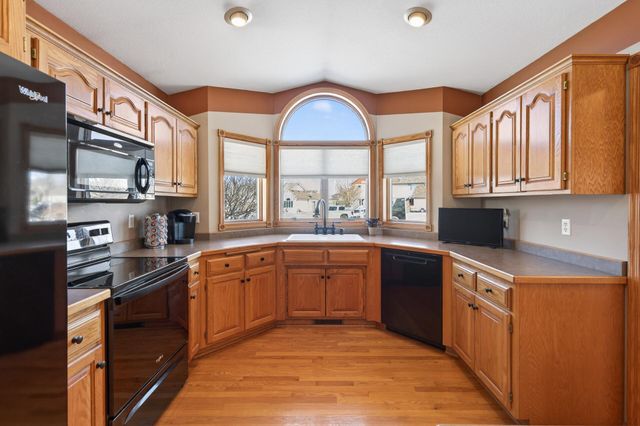 1354 16th Avenue SE, Forest Lake, MN 55025