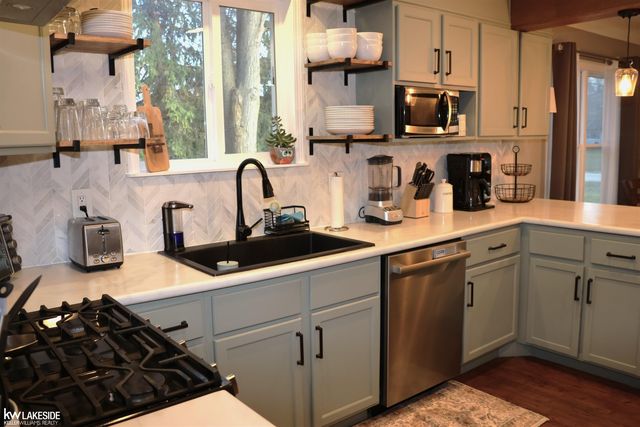 31425 29 Mile Road, Lenox, MI 48050