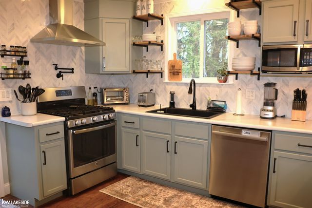 31425 29 Mile Road, Lenox, MI 48050