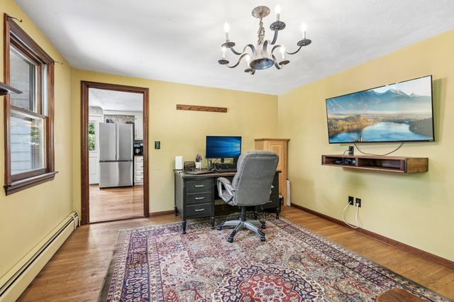 240 Wash Pond Road, Hampstead, NH 03841