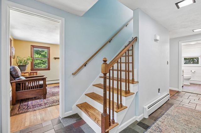 240 Wash Pond Road, Hampstead, NH 03841