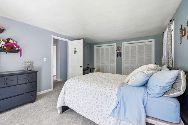 240 Wash Pond Road, Hampstead, NH 03841