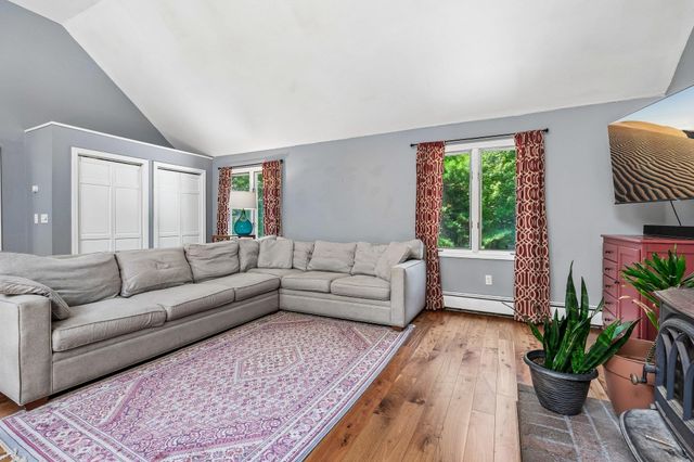 240 Wash Pond Road, Hampstead, NH 03841