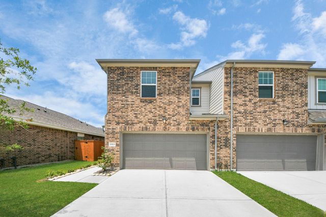 10318 Malta Trace Drive B, Rosharon, TX 77583