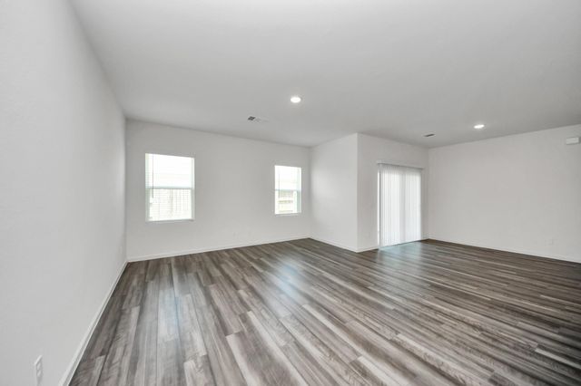 10318 Malta Trace Drive B, Rosharon, TX 77583