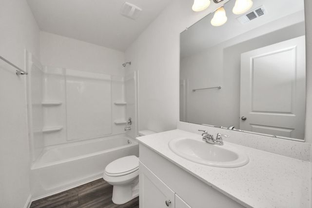 10318 Malta Trace Drive B, Rosharon, TX 77583