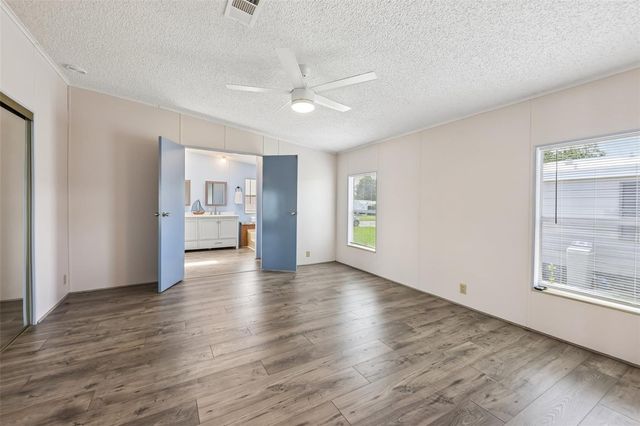 550 SAINT JOHNS ROAD, Tavares, FL 32778