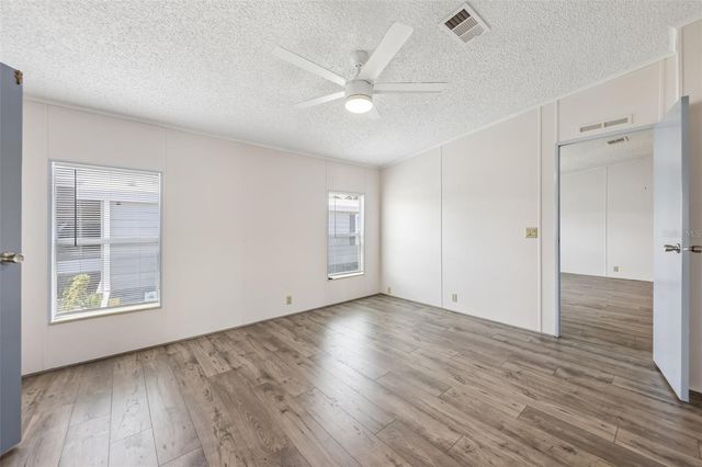 550 SAINT JOHNS ROAD, Tavares, FL 32778