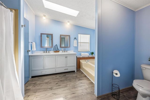 550 SAINT JOHNS ROAD, Tavares, FL 32778