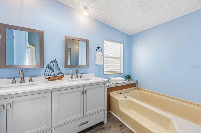 550 SAINT JOHNS ROAD, Tavares, FL 32778